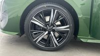 Peugeot 308 PHEV 225ch GT Pack e-EAT8 — photo 11