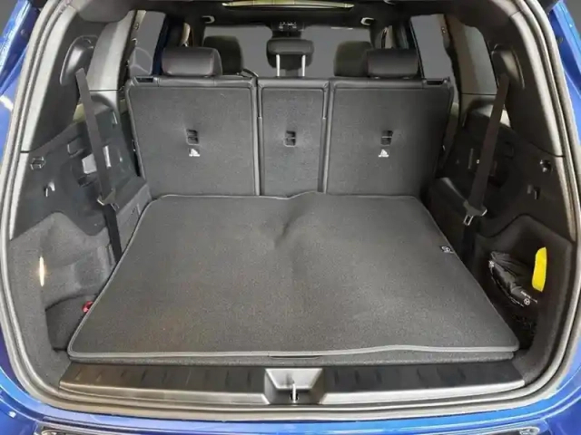 Mercedes Glb 200 d amg line — photo 7