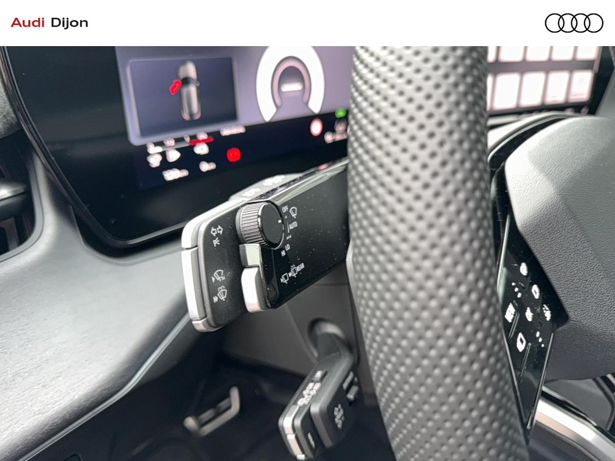 Audi Q3 SB E HYBRID 272 CH S TRONIC 6 — photo 28