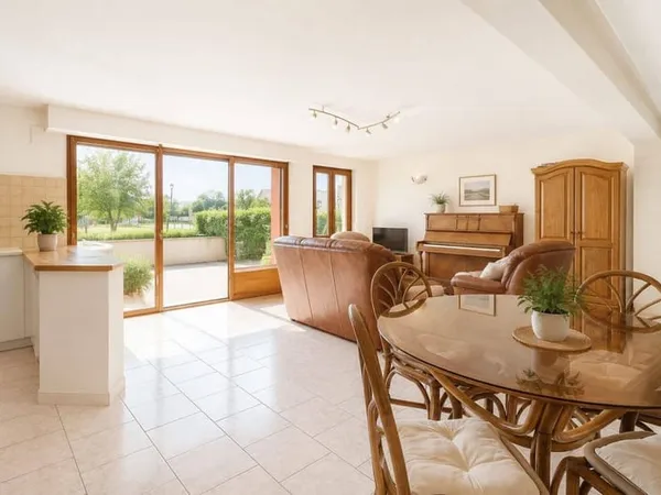Maison 7 pièces 275 m²