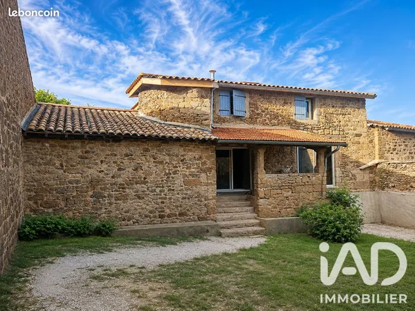 Maison 1 pièce 90 m²