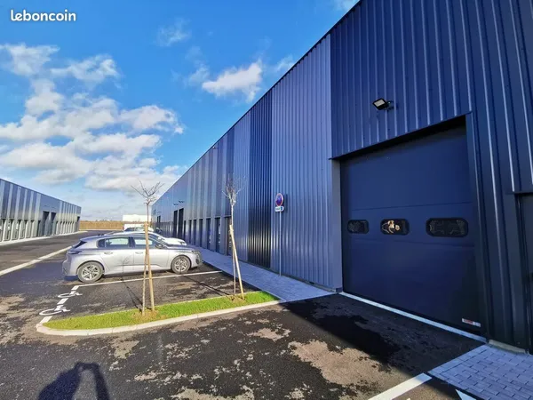 LOCAL D'ACTIVITE 206 m² SAINT-MARTIN-SUR-LE-PRÉ