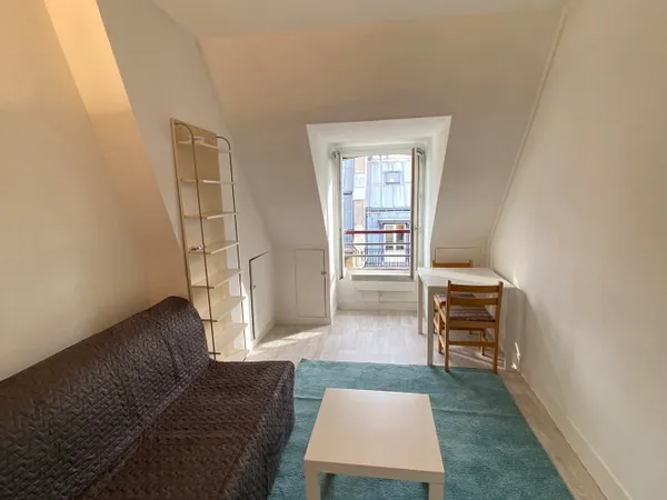 F2 Batignolles 75017 33/27m2 6eme Soleil Vue Calme Standing Meublé Refait à neuf Libre 1199 e A VISI