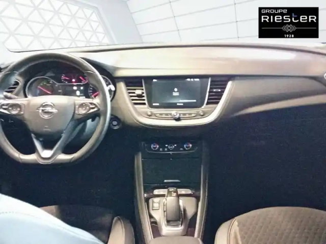 Opel Grandland X hybrid4 300 ch awd bva8 — photo 8