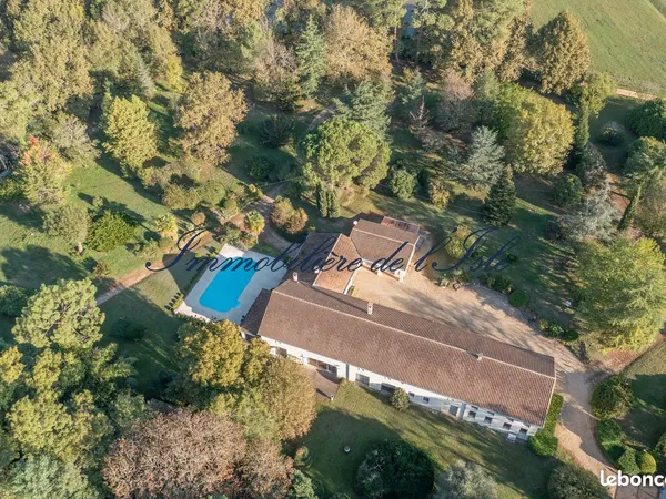 Propriété 10 pièces 350 m²