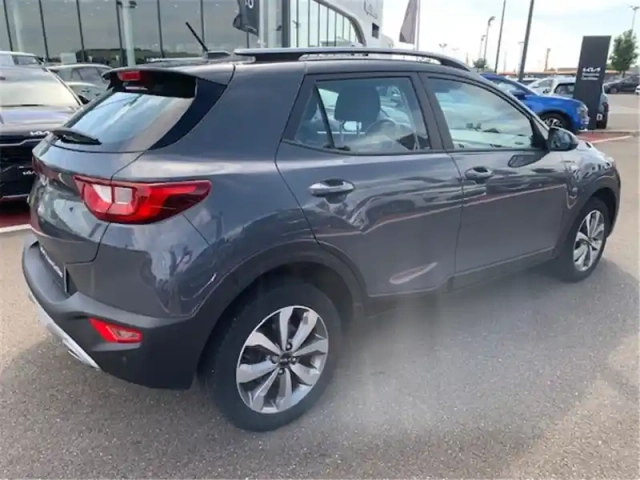 Kia Stonic 1.0 t-gdi 100 ch bvm6 — photo 6