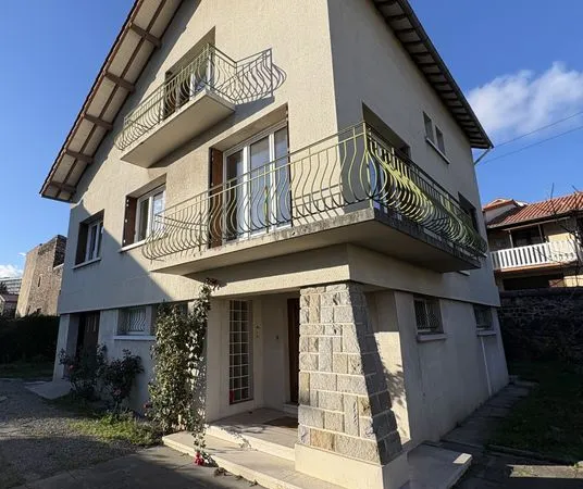 Villa 8 pièces 150 m²