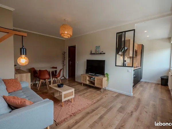 À vendre - T2 meublé de 40,47 m² - Thonon-les-Bains - 227 000