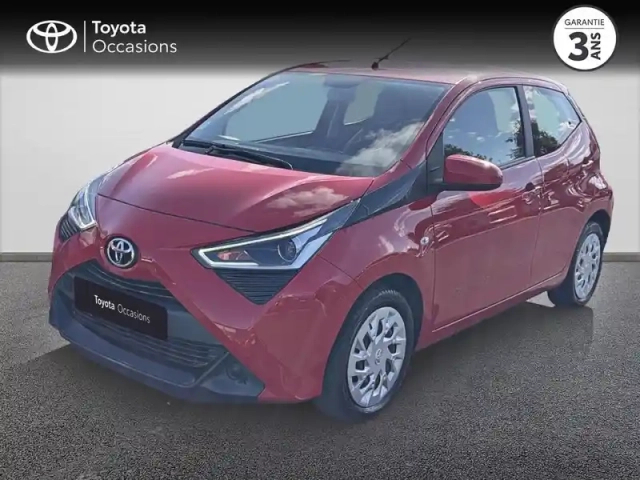 Toyota Aygo 1.0 vvt-i 72ch x-play 5p my19 — photo 1
