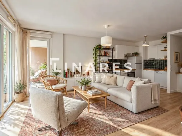 LE BALCON VERT - Appartement T2 meublé de 56m² avec balcon et parking - 13004 Marseille