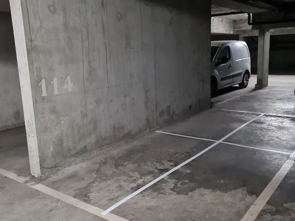 Place de parking moto à louer en sous-sol sécurisé proche transports -3 places-Colombes