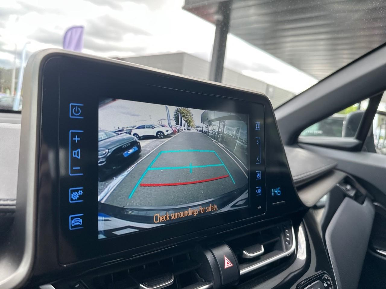 Toyota C-Hr 122h collection 2wd e-cvt rc18 — photo 19