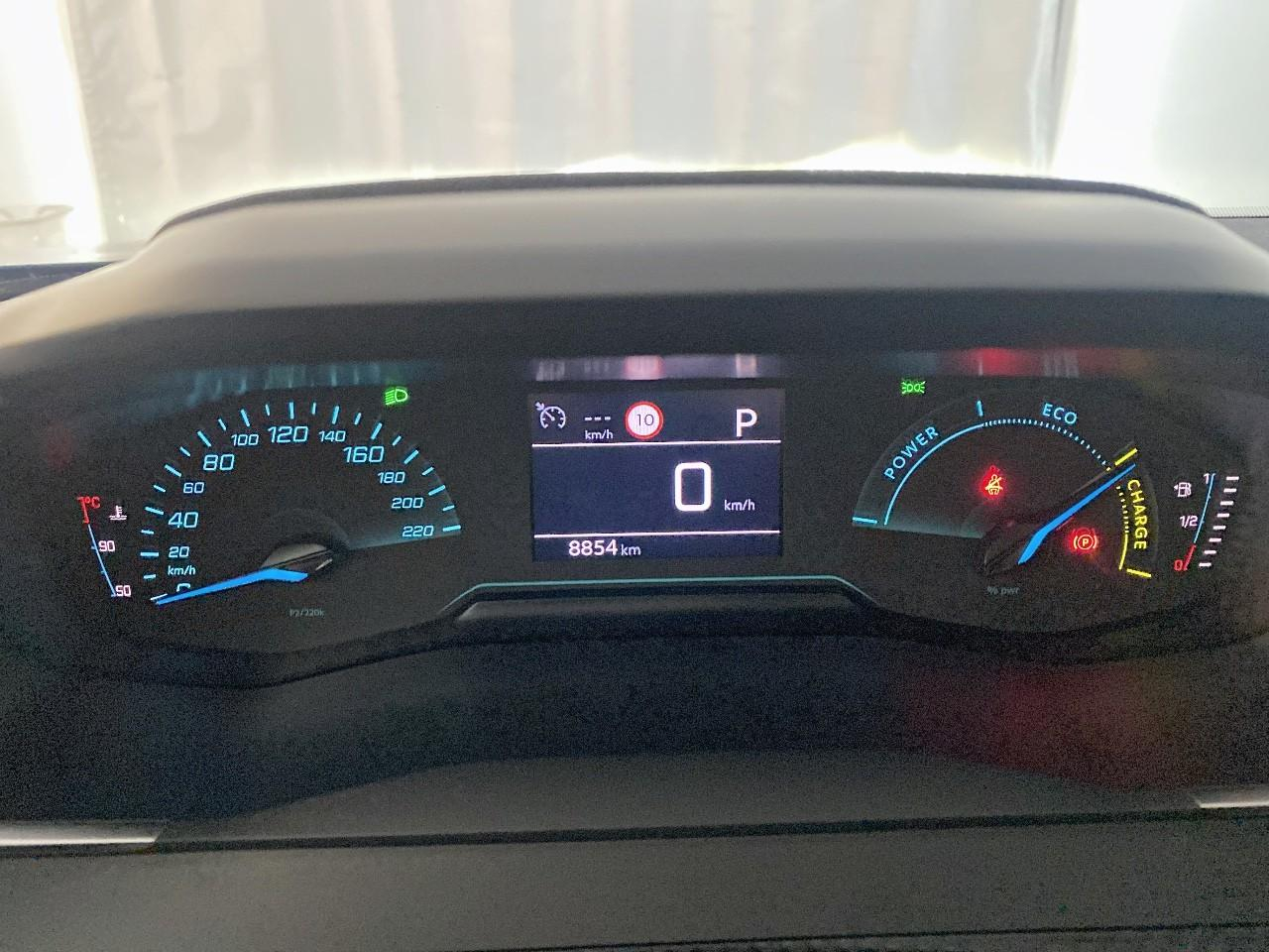 Peugeot 2008 hybrid 145 ch e-dcs6 style — photo 13