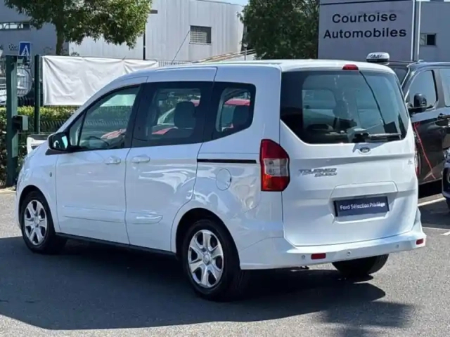 Ford Tourneo Courier 1.5 tdci 100ch ambiente — photo 3