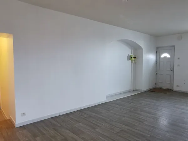 Appartement T4 88m2 + garage 695