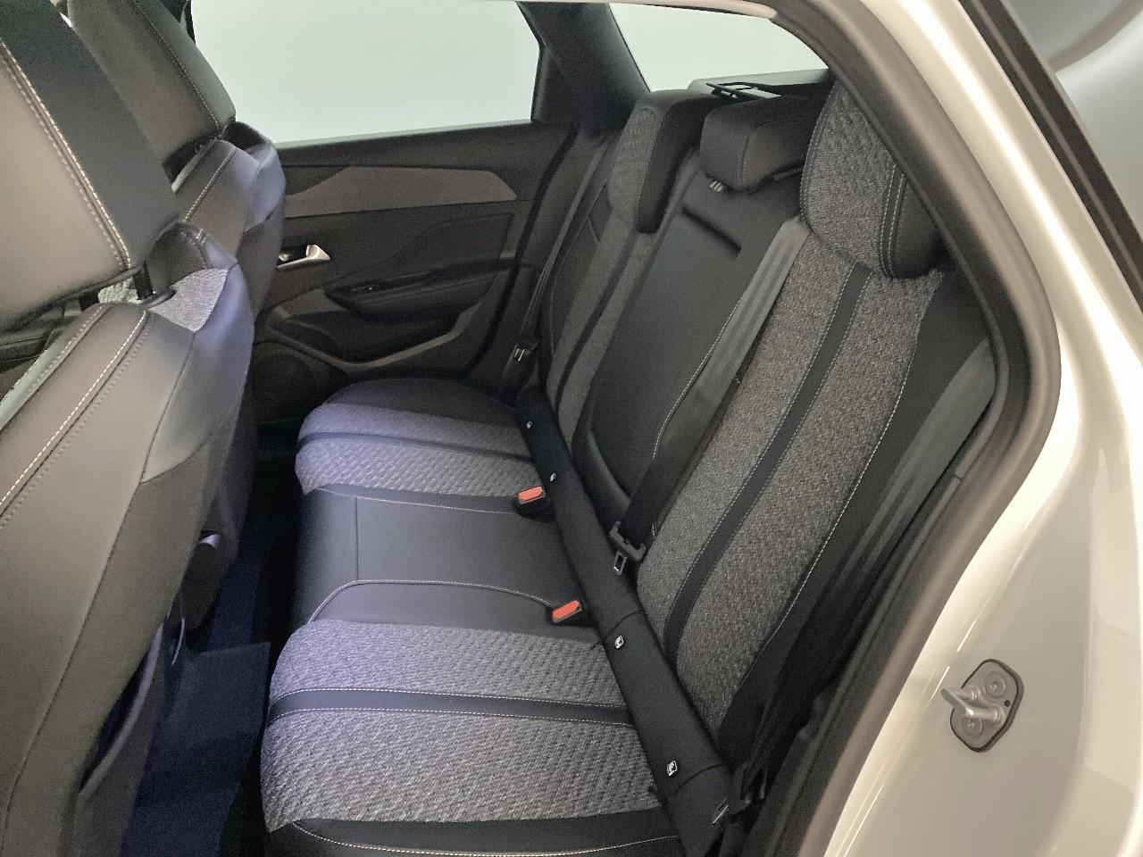 Peugeot 308 sw hybrid 145 e-dcs6 allure — photo 10
