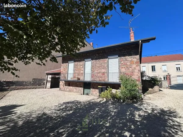 Propriété 91 m² Le Coteau