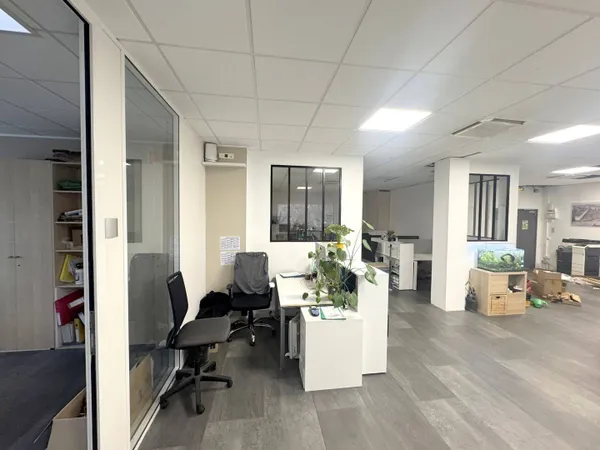 Bureaux 404 m²