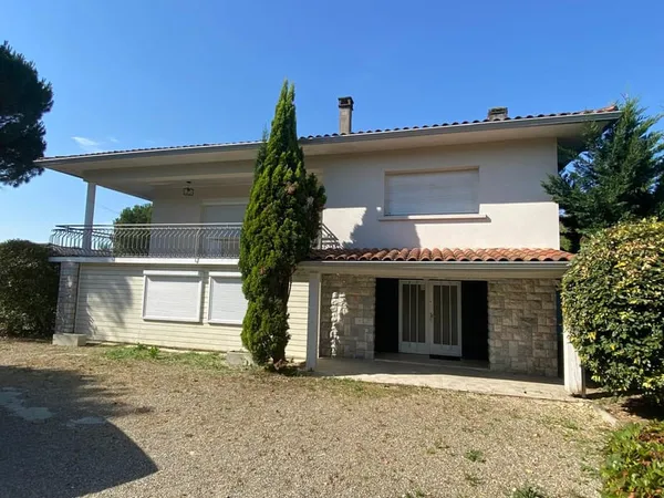 MONTAUBAN immeuble avec fort potentiel sur 2 500 m2 de terr