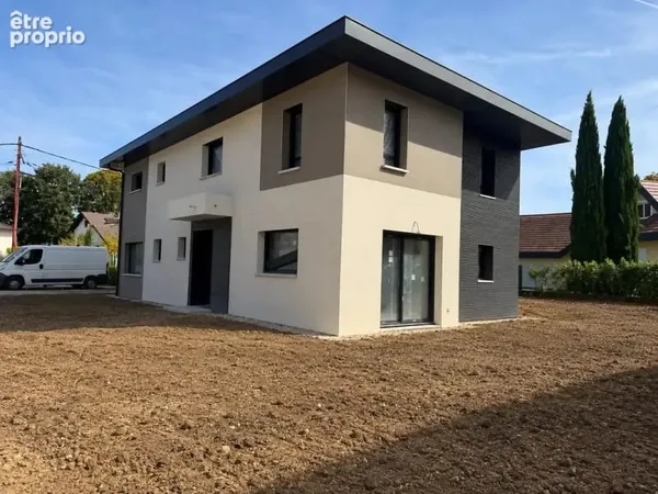 Prevessin 01280, villa individuelle 165m2, 4 chambres + bureau, jardin, garage