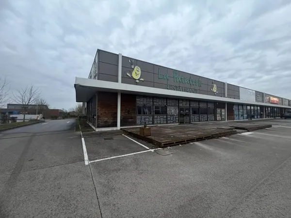 Local commercial 1192 m²