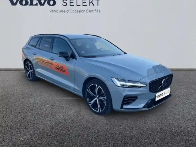 Volvo V60 t6 awd 253+145ch plus style dark geartronic 8