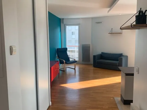 Alfortville, côté Seine T3 meublé avec terrasse + 2 places parking