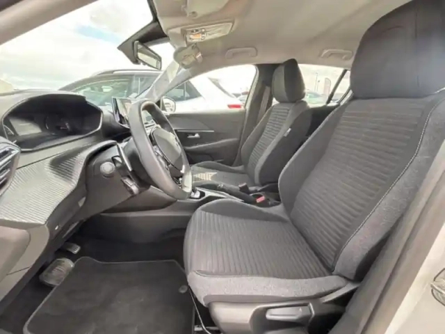 Peugeot 208 1.2 puretech 100ch s&amp;s style eat8 — photo 11