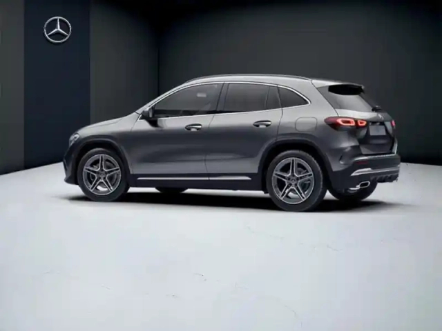 Mercedes Gla 200 d amg line — photo 52