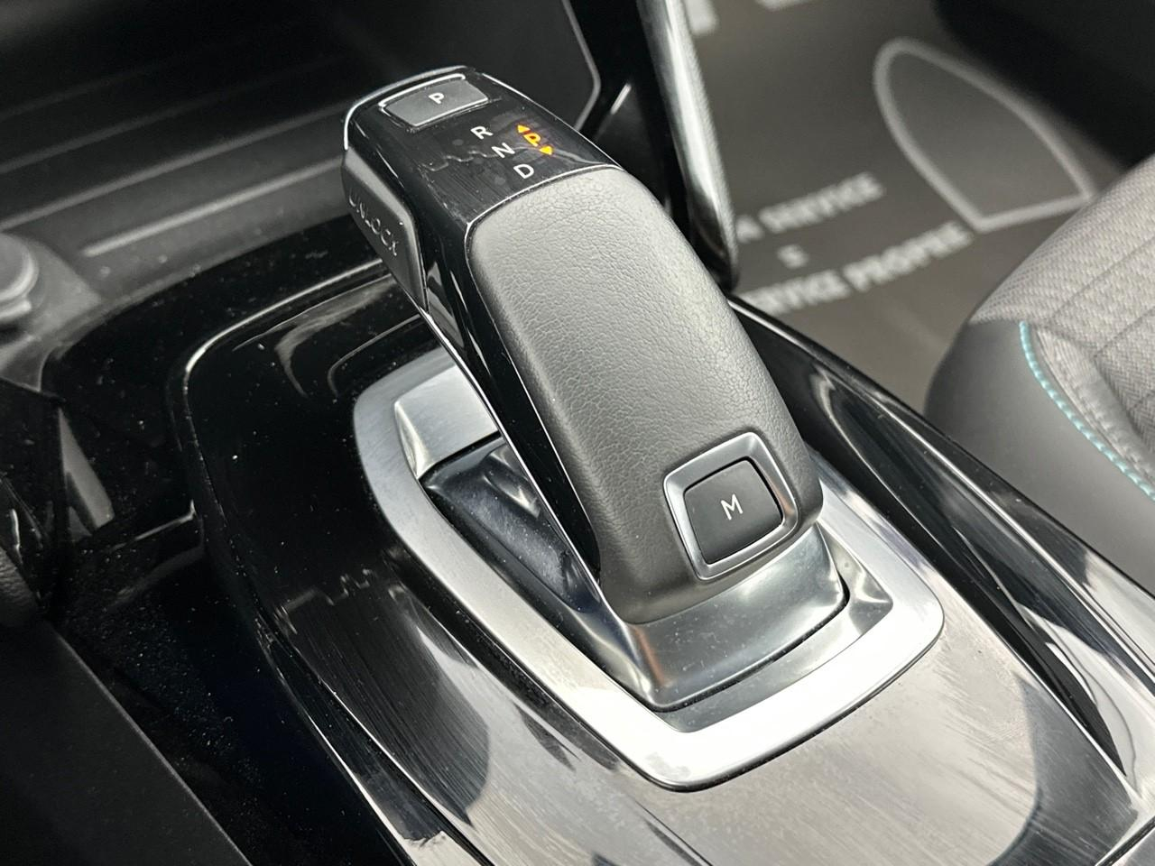 Peugeot 2008 puretech 130 s&s eat8 allure — photo 31