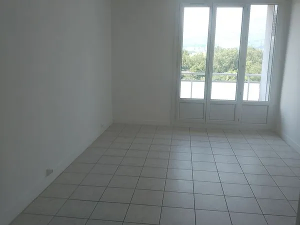 T3+cave Saint-Martin-Le-Vinoux à vendre