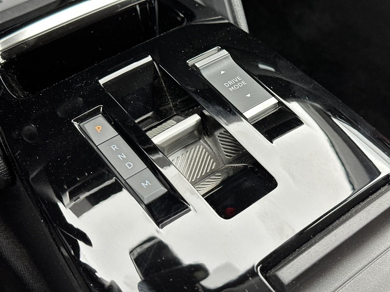 Citroën C4 puretech 130 s&s eat8 shine pack — photo 32