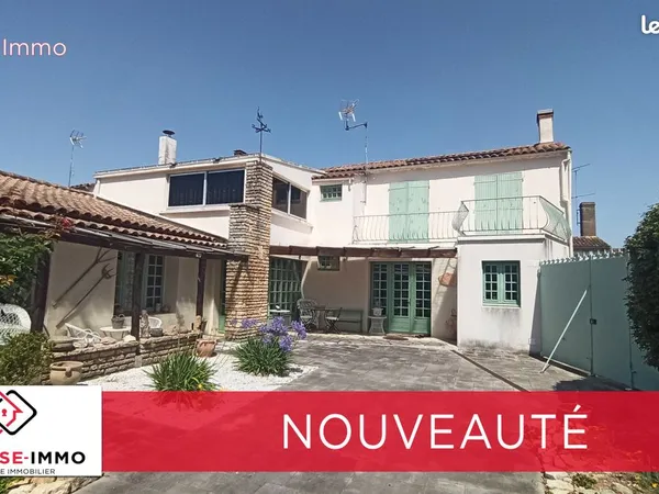 Maison 7 pièces 231 m²