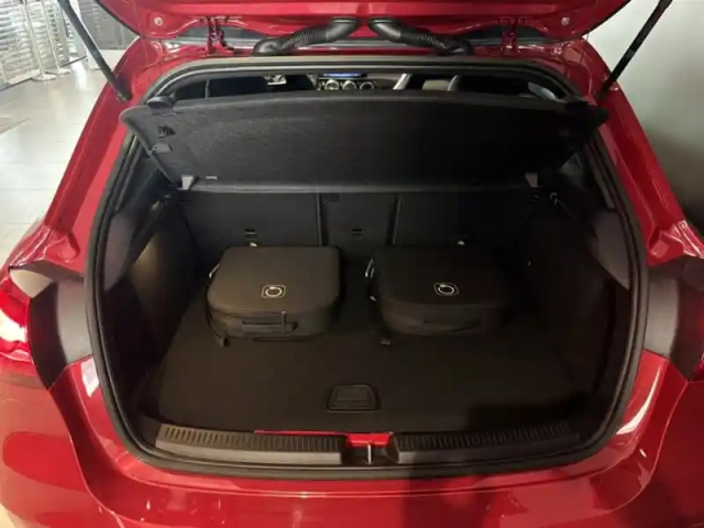 Mercedes Classe A 250 e hybrid eq amg line — photo 27