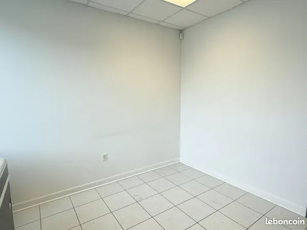 Local 45 m² RODEZ
