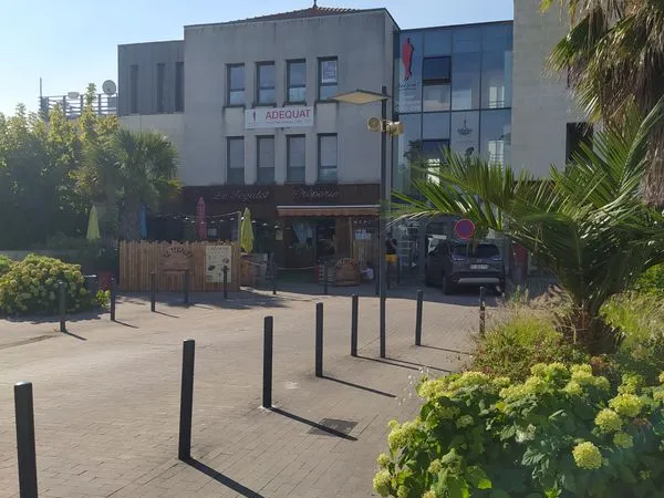 Locaux professionnels ou commerciaux à louer