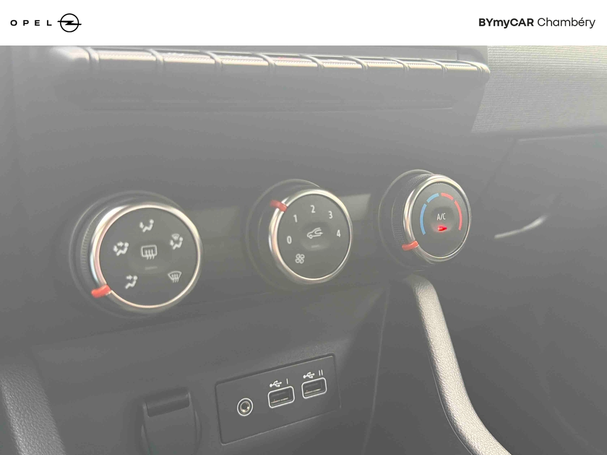 Renault Clio Blue dCi 100 ch GSR2 — photo 17