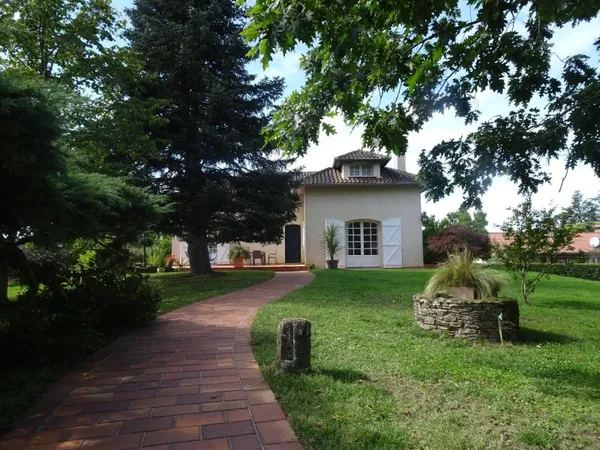 Maison Vente Carmaux 7p 200m² 363000€