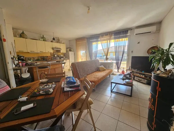 La Fare résidence Le clos Des Oliviers, magnifique T3 Climatisé avec terrasse et garage.