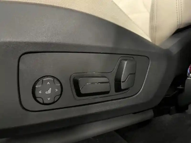 Bmw X1 xdrive30e 326ch m sport — photo 10