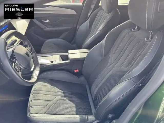 Peugeot 308 phev 180 e-eat8 — photo 31