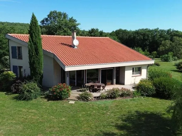 Maison 6 pièces 220 m²
