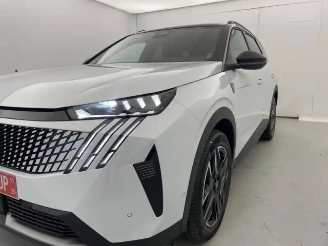 Peugeot 5008 hybrid 145 e-dcs6 — photo 24