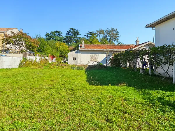 Terrain 288 m²