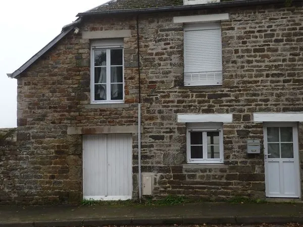 Loue maison de bourg 2 pieces