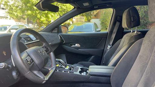 DS DS7 2.0 BlueHDi 180 EAT8 - Performance Line Plus – 2019 – 141642 km – Diesel – Boîte Automatique — photo 12