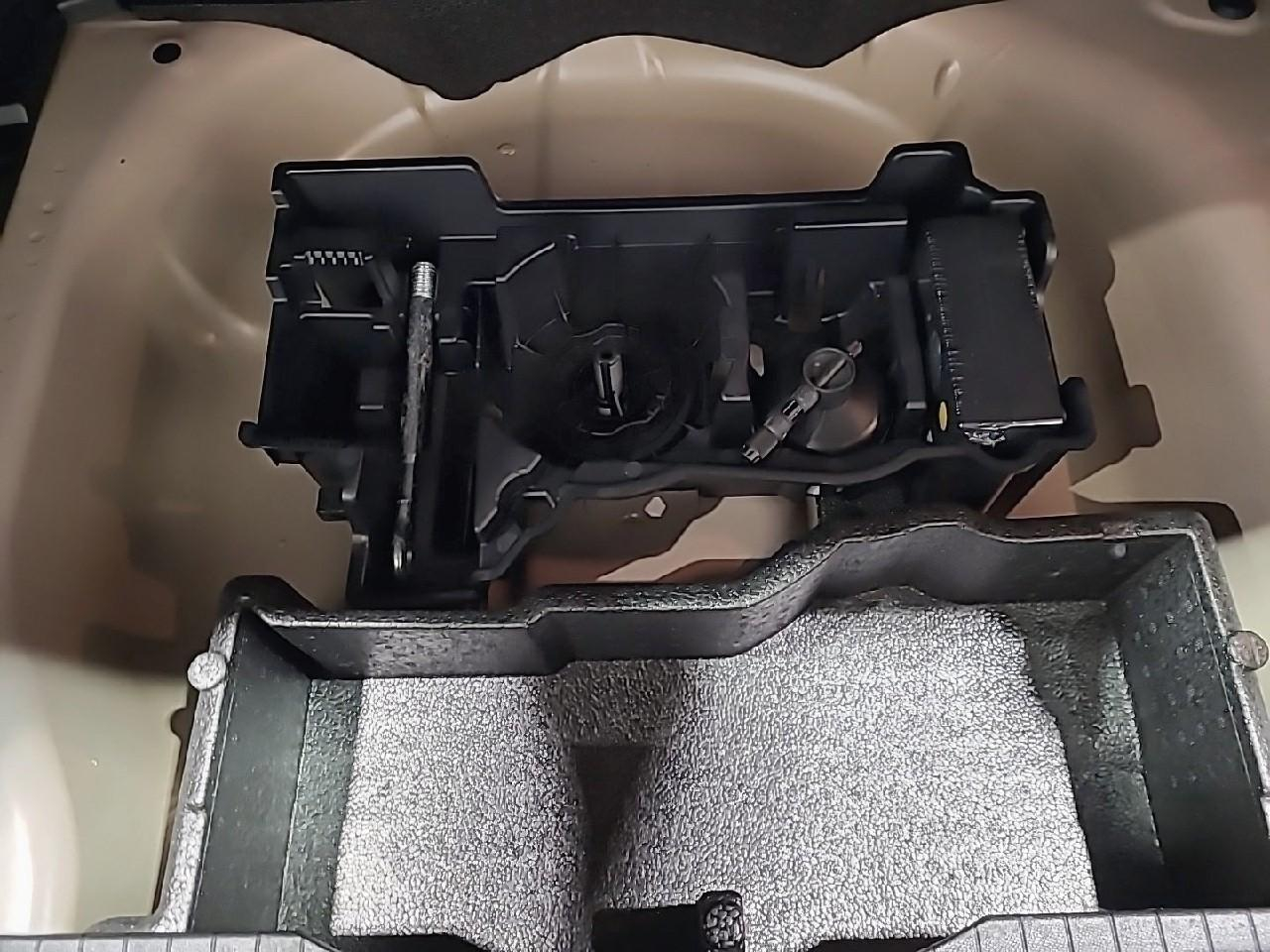 Peugeot 2008 puretech 100 s&s bvm6 active — photo 17