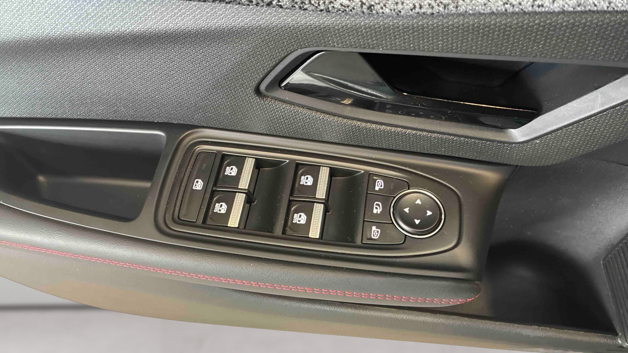 Renault Clio E-Tech full hybrid 160 ch — photo 18