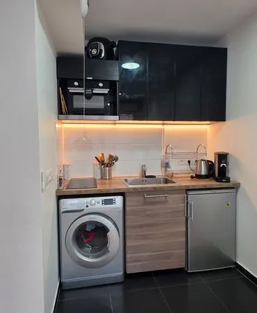 Apt 37 m2 carrez dpe b rdc centre