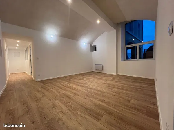 Appartement atypique de 180m2